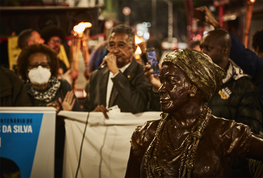 Marcha Noturna pela Democracia Racial